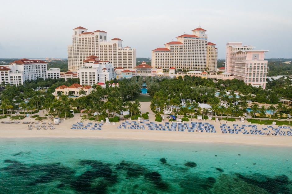 Beachfront Luxury: Experience the Best Suite Hotel in Playa del Ingles
